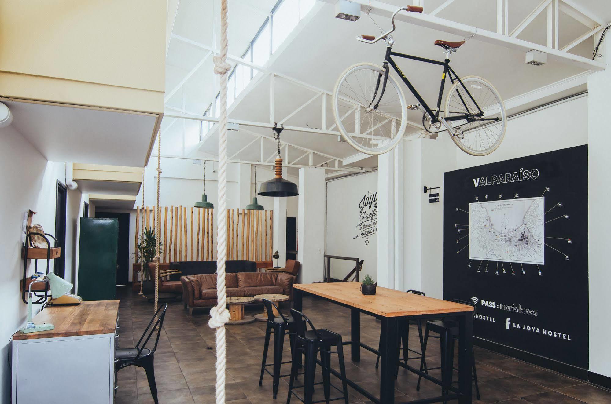 La Joya Hostel فالبارايسو المظهر الخارجي الصورة